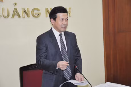 Đồng chí Nguyễn Văn Thành, Phó Chủ tịch UBND tỉnh, Chủ tịch Hội đồng thẩm định phát biểu tại cuộc họp 