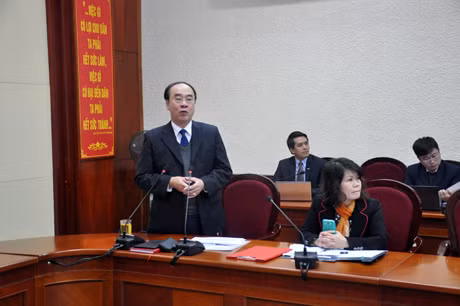 Đồng chí Nguyễn Quang Điệp, Trưởng Ban Dân vận Tỉnh ủy báo cáo tóm tắt Dự thảo Đề án.