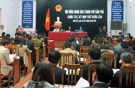 Quang cảnh kỳ họp thứ 15, HĐND thành phố khóa XIX.