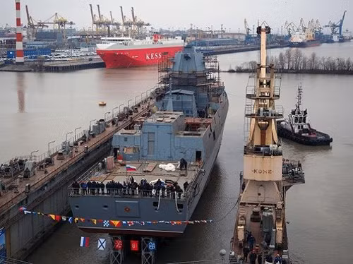 Khinh hạm Đô đốc Kasatonov tại lễ hạ thuỷ