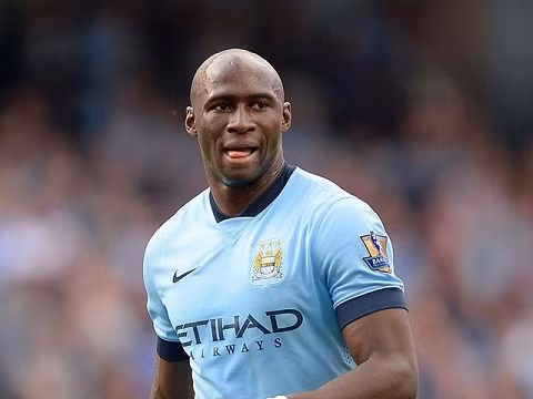 Eliaquim Mangala vẫn chưa thể hòa nhập ở Man City