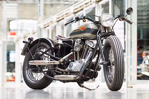 Ironhead phong cách bobber cổ.