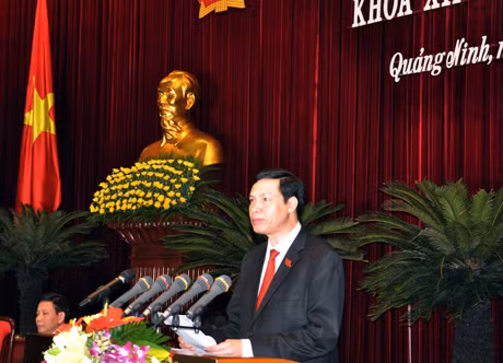 Đồng chí Nguyễn Đức Long, Phó Bí thư Tỉnh ủy, Chủ tịch HĐND tỉnh phát biểu khai mạc kỳ họp.