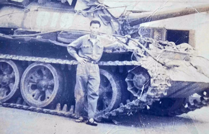 Ông Bùi Duy Thinh tại Bộ Tổng tham mưu ngụy trưa ngày 30-4-1975. (Ảnh do nhân vật cung cấp)