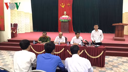 Ông Nguyễn An Huy – Phó Chánh Thanh tra TP đọc quyết định thanh tra.(Ảnh: VOV)