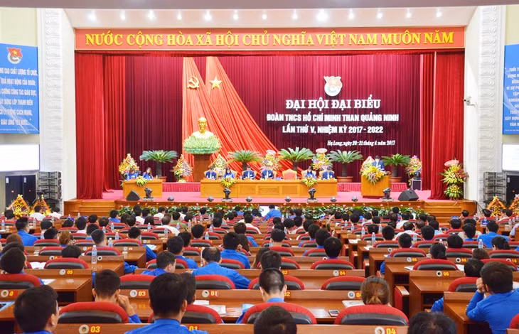 Quang cảnh đại hội
