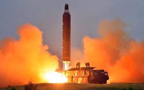 Một vụ phóng tên lửa của Triều Tiên. Ảnh: AFP