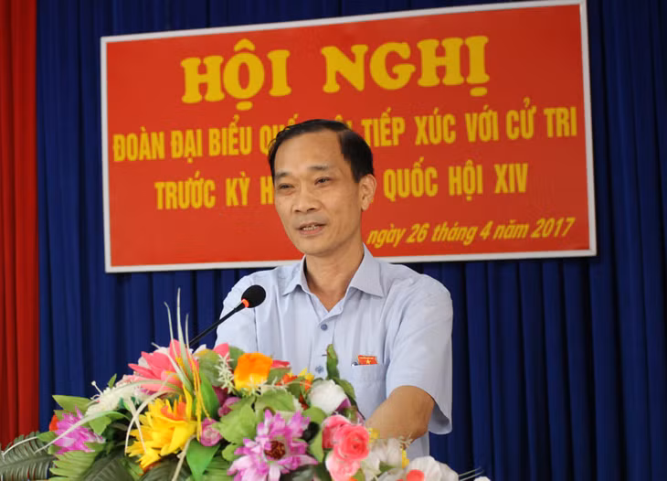 Đồng chí Vũ Hồng Thanh tiếp xúc cử tri huyện Đầm Hà.