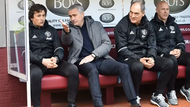  Mourinho đau đầu trước chấn thương của Ibra. Ảnh: Goal.