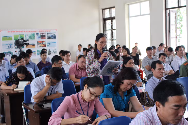 Cử tri huyện Đầm Hà kiến nghị với đồng chí