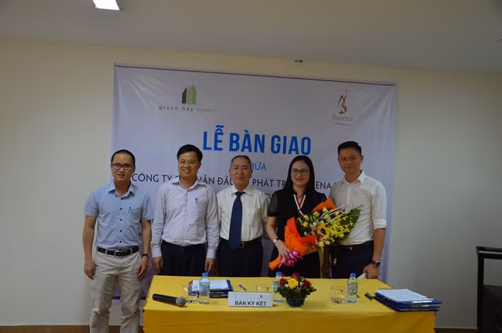 Các thành viên Ban quản trị
