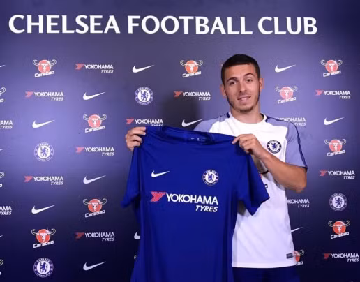  Kylian Hazard đã trở thành người của Chelsea.