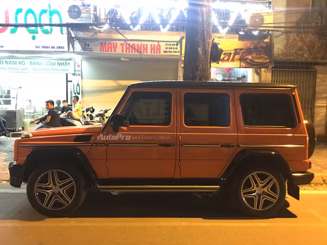 Mercedes-Benz G63 AMG với bộ cánh mới mang màu cam Sunset Beam Metallic lại xuất hiện vào dịp cuối tuần tại Hà Nội.