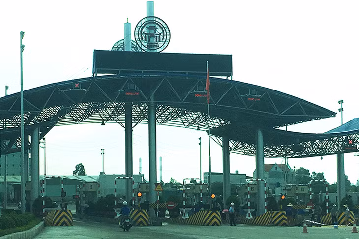 Trạm thu giá QL 18 (đoạn Hạ Long – Mông Dương) đã hoàn thành thi công, đang được chủ đầu tư dự án vận hành thử nghiệm.