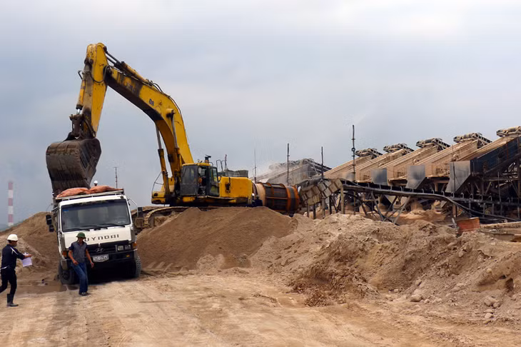 sản xuất cát nghiền từ đá cát kết của Công ty CP Thiên Nam