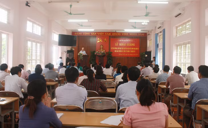 Quang cảnh lễ khai giảng.