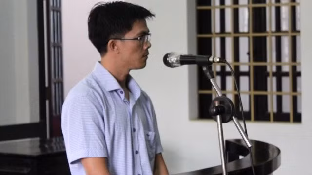 Y Sơn Bon Dốc Ju lãnh án với bảy năm tù về tội lừa đảo chiếm đoạt tài sản.