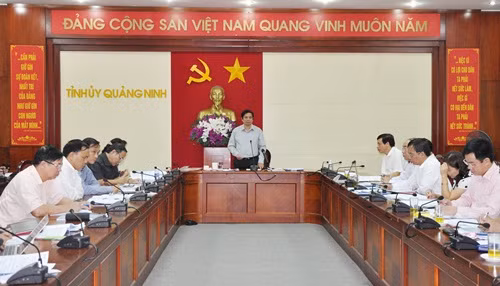 Đồng chí Phạm Minh Chính, Ủy viên Trung ương Đảng, Bí thư Tỉnh ủy kết luận cuộc họp.