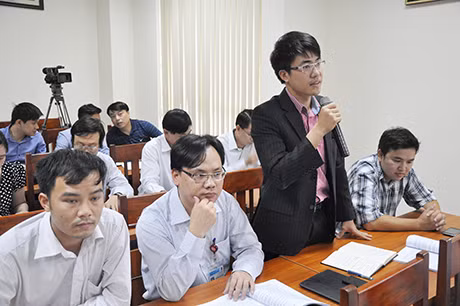 Đại biểu tham gia đóng góp ý kiến tại hội thảo.
