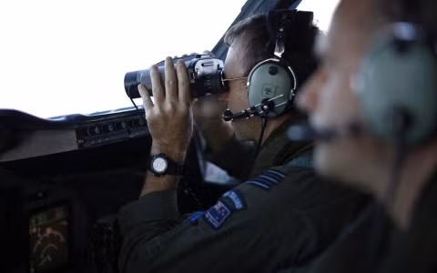Một phi công New Zealand tham gia tìm kiếm MH370 (Ảnh AP)