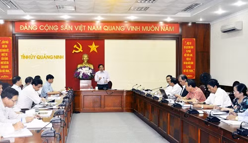 Đồng chí Phạm Minh Chính, Bí thư Tỉnh ủy kết luận tại buổi làm việc.