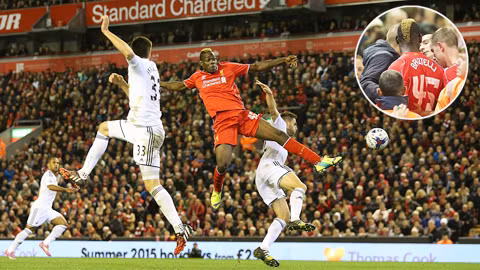 Tình huống Balotelli ghi bàn gỡ hòa 1-1 cho Liverpool trước khi va chạm với Shelvey (ảnh nhỏ)