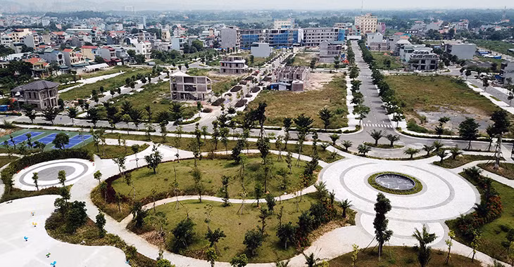 Móng Cái đang phát triển theo hướng đô thị xanh.