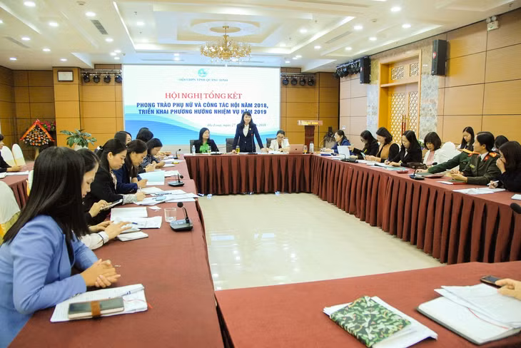 Quang cảnh hội nghị,