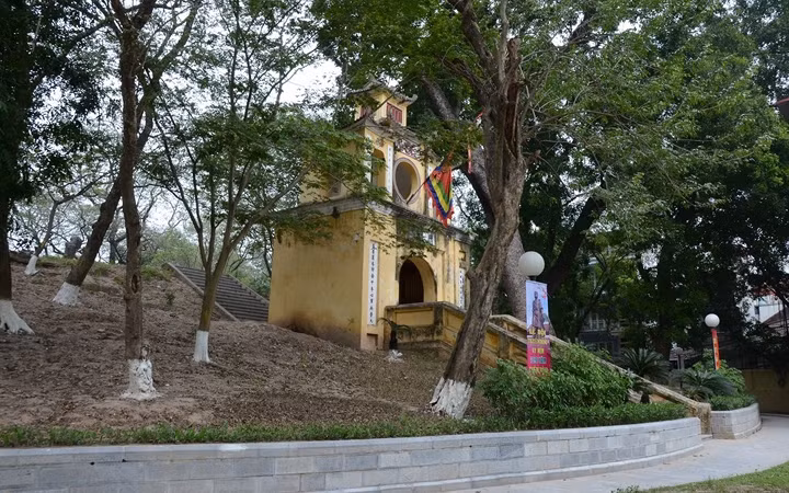 7. Di tích lịch sử Gò Đống Đa (quận Đống Đa, thành phố Hà Nội).