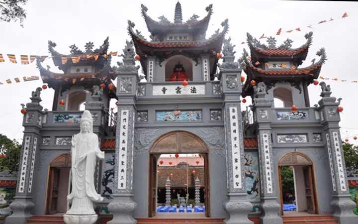 2. Di tích kiến trúc nghệ thuật Chùa Thái Lạc (huyện Văn Lâm, tỉnh Hưng Yên).