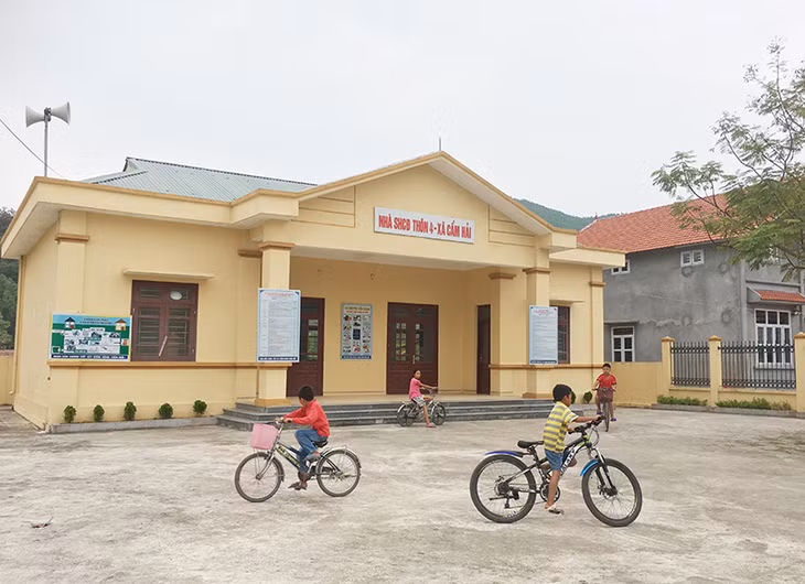 Nhà văn hóa thôn 4 xã Cẩm Hải được xây dựng khang trang