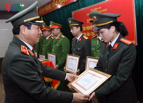 Ghi nhận sự đóng góp của Ban Chuyên án, Bộ Công an, UBND tỉnh Lai Châu, Công an tỉnh Lai Châu đã tặng nhiều phần thưởng cho tập thể, cá nhân phá án.