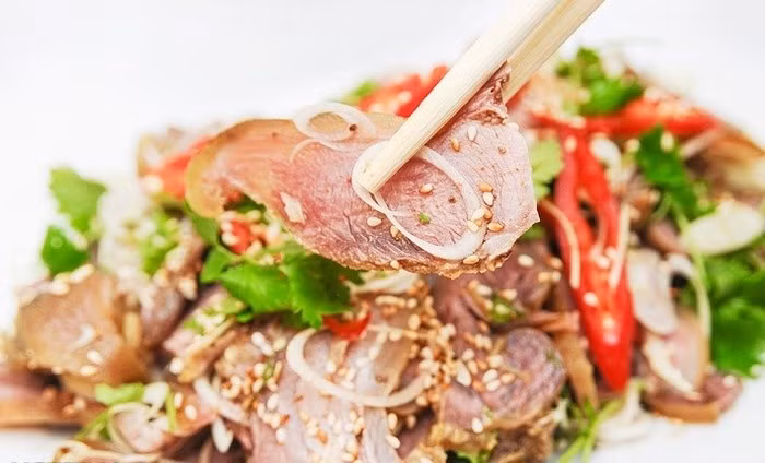 Người bị viêm gan phải kiêng ăn thịt dê