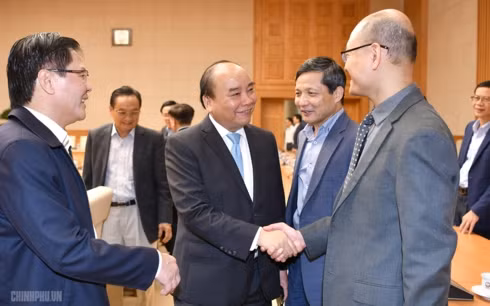 Thủ tướng gặp gỡ các thành viên Tổ tư vấn