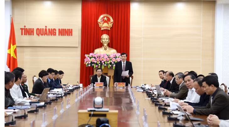 Đồng chí Nguyễn Đức Long, Phó Bí thư Tỉnh ủy, Chủ tịch UBND tỉnh phát biểu tại điểm cầu Quảng Ninh.