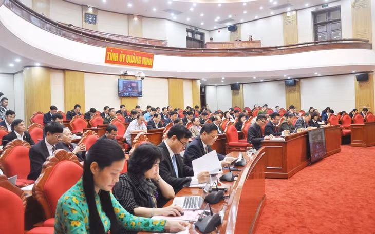 Các đại biểu dự hội nghị 