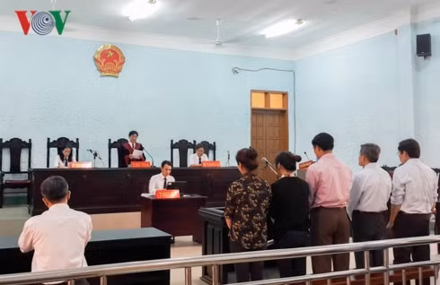 Hội đồng xét xử tuyên án