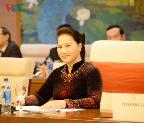 Chủ tịch Quốc hội Nguyễn Thị Kim Ngân phát biểu tại cuộc hội đàm.