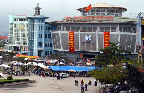 Chợ trung tâm Móng Cái.