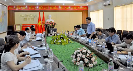 Đoàn giám sát số 2 của Tỉnh uỷ làm việc với Sở Y tế về giám sát việc thực hiện các chỉ tiêu, mục tiêu của Nghị quyết Đại hội Đảng bộ tỉnh lần thứ XIII.