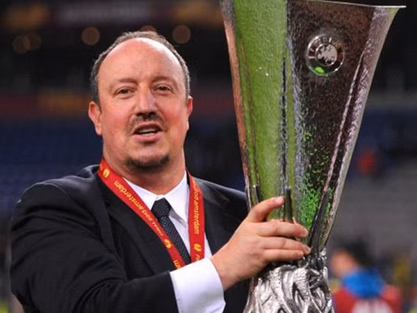 Rafa Benitez nằm trong tầm ngắm của Napoli - ảnh Daily Mail