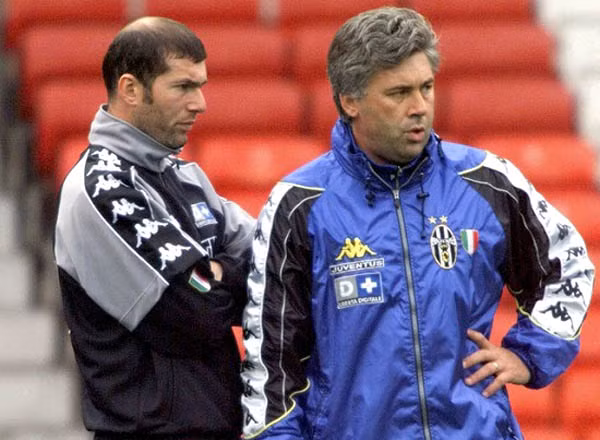 HLV Ancelotti và Zidane có thể sẽ tái ngộ ở Bernabeu