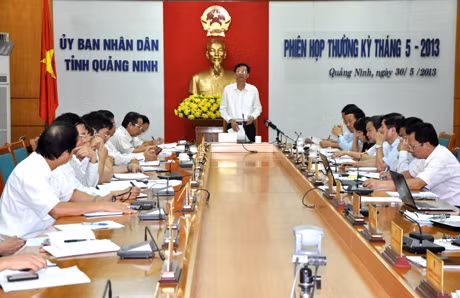Nguyễn Văn Đọc phát biểu kết luận phiên họp