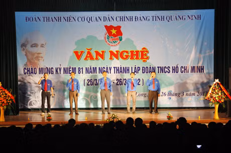 Những tiết mục văn nghệ được dàn dựng công phu mang chủ đề về thanh niên tham gia xây dựng tổ quốc, ca ngợi quê hương, đất nước.