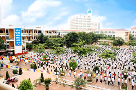 Trường THPT Trần Phú - trường chuẩn quốc gia ở TP Móng Cái. Ảnh: Ngọc Hà