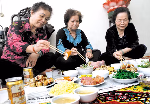 Cần chú ý đến sự phối hợp giữa kiềm và axit trong bữa ăn hằng ngày.