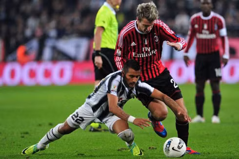 Bốn lần chạm trán Juventus mùa này, Milan đều hòa một và thua một ở Cup Italy và Serie A. Ảnh: AFP.