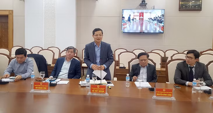 đồng chí Vũ Viết Ngoãn, nguyên Chủ tịch Ủy ban Giám sát Tài chính Quốc gia, Tổ trưởng Tổ Tư vấn kinh tế của Thủ tướng Chính