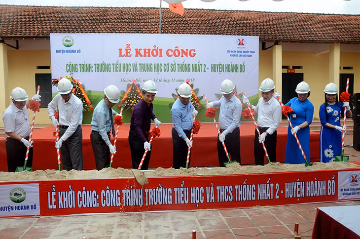 Tập đoàn Công nghiệp Than - Khoáng sản Việt Nam hỗ trợ huyện Hoành Bồ xây dựng Trường TH&THCS Thống Nhất 2, xã Thống Nhất.