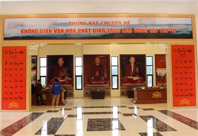 Toàn cảnh khu trưng bày triển lãm. (Ảnh: Tùng Lâm/TTXVN)